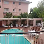 Lady Hamilton Hotel