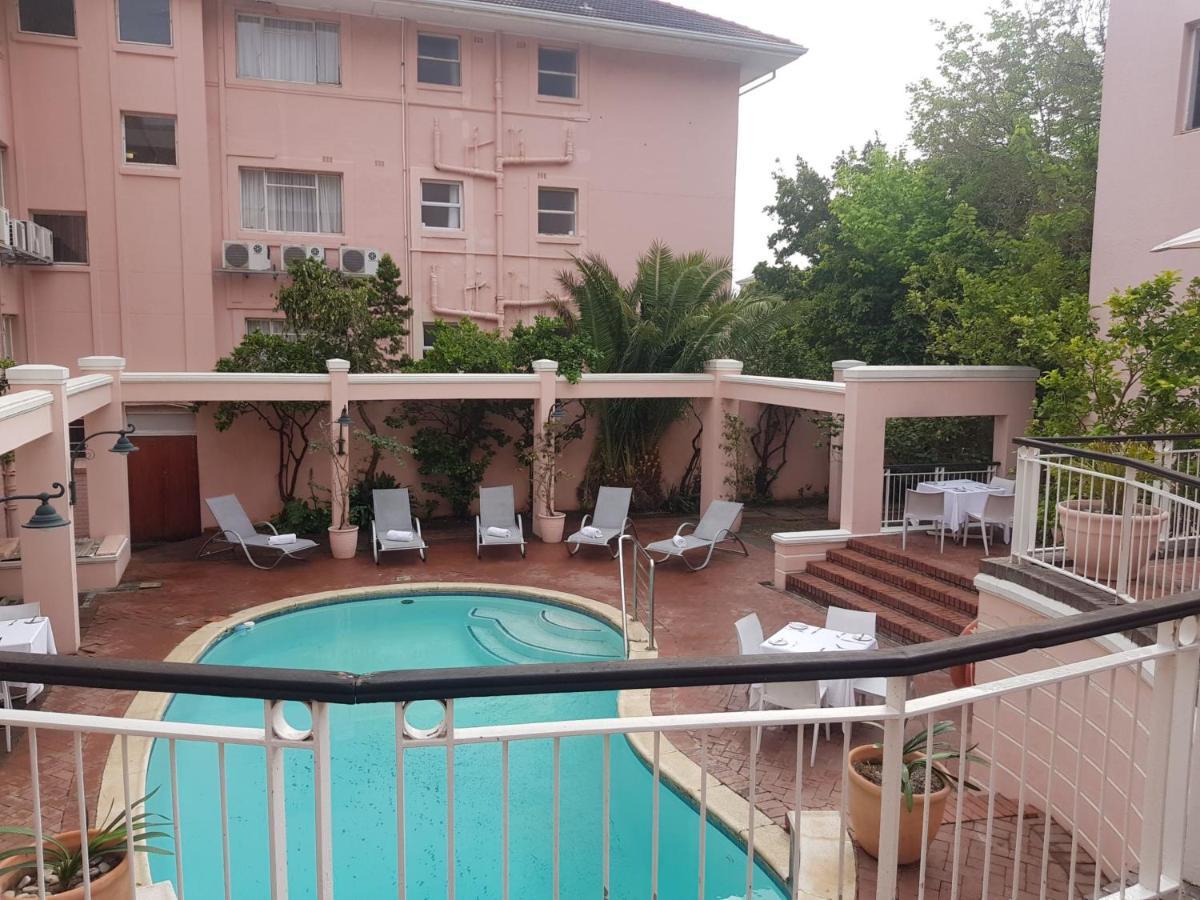 Lady Hamilton Hotel 3*