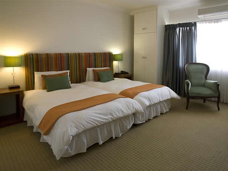 Lady Hamilton Hotel